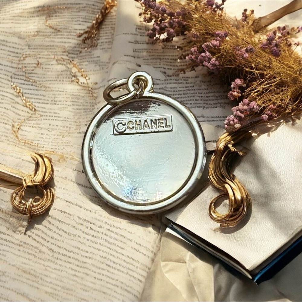 NWOT CHANEL Charm - Picture 2 of 2